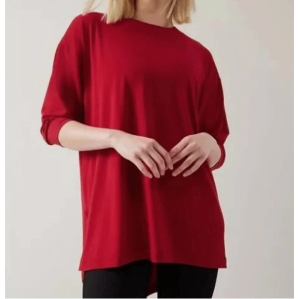 Athleta Inspire Top Red 3/4 Sleeve High Low Crewneck Basics Athleisure‎ SP